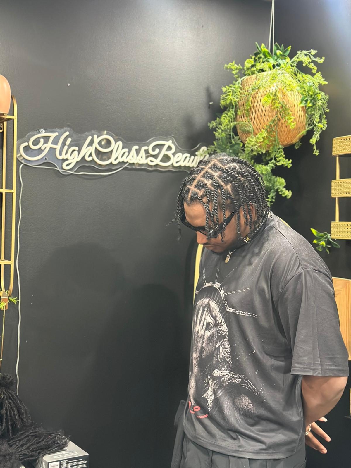 Profil de locks réalisées chez HighClassBeauty